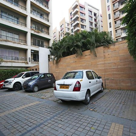 כלכותה Capital O 10212 Hotel West Willows Xanadu מראה חיצוני תמונה