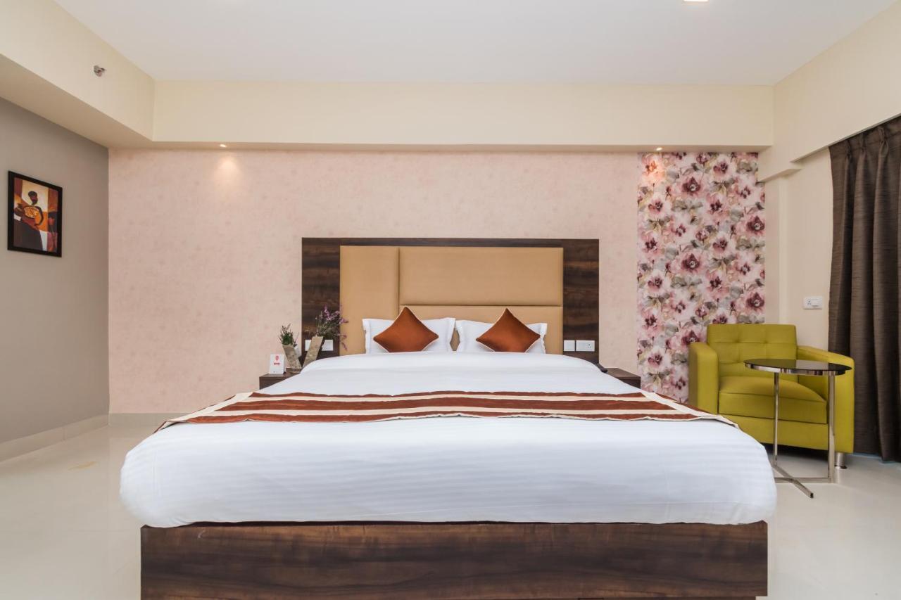 כלכותה Capital O 10212 Hotel West Willows Xanadu מראה חיצוני תמונה
